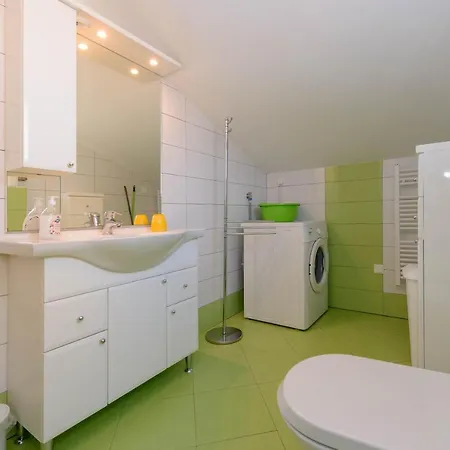 Milar Apartment *