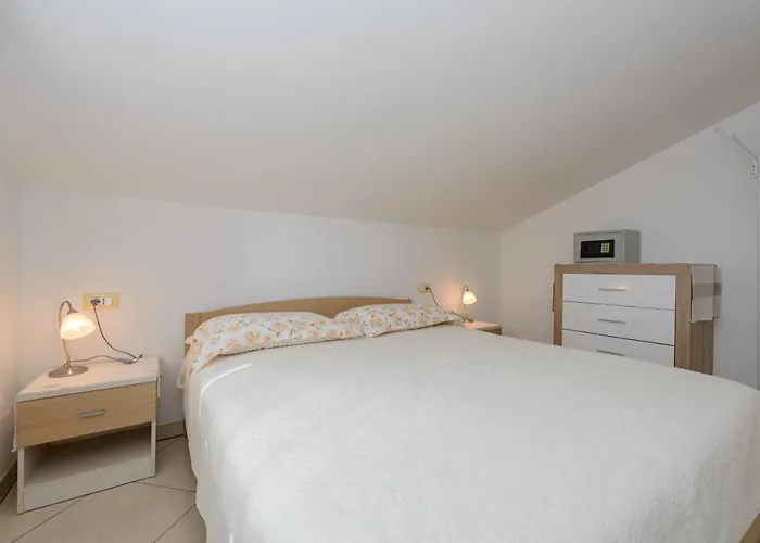 Apartament Milar *